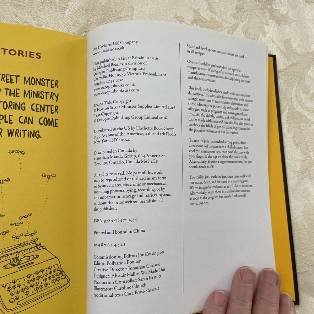 The Monster's Cookbook: Everyday Recipes for the Living, Dead and Undead Hox... - Picture 4 of 6